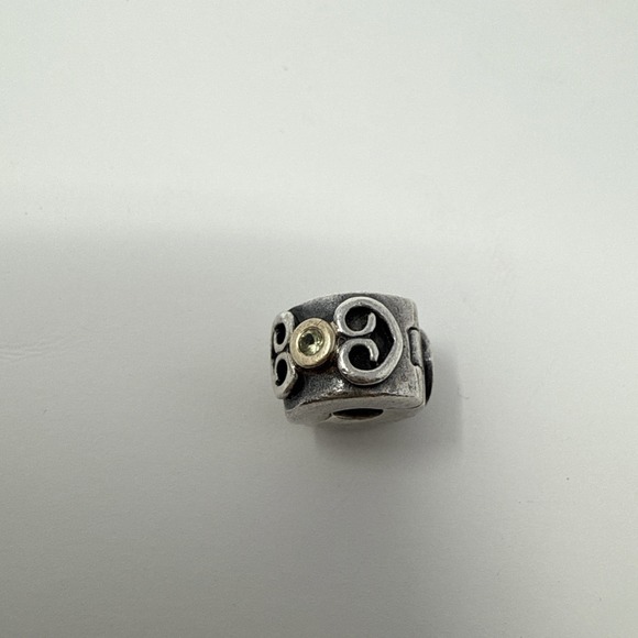 Retired Pandora ALE 14K Bezel Peridot Double Heart Scroll Clip – 926 - Picture 2 of 6